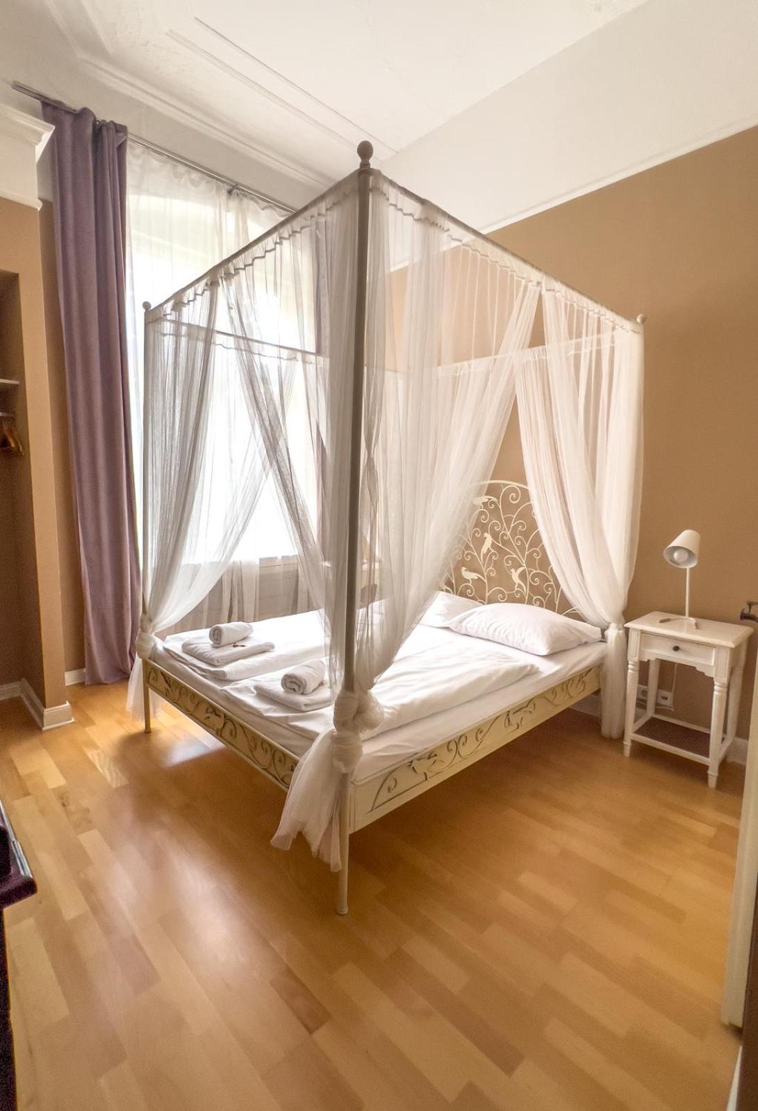 Hotel-Maison Am Olivaer Platz Берлин Экстерьер фото