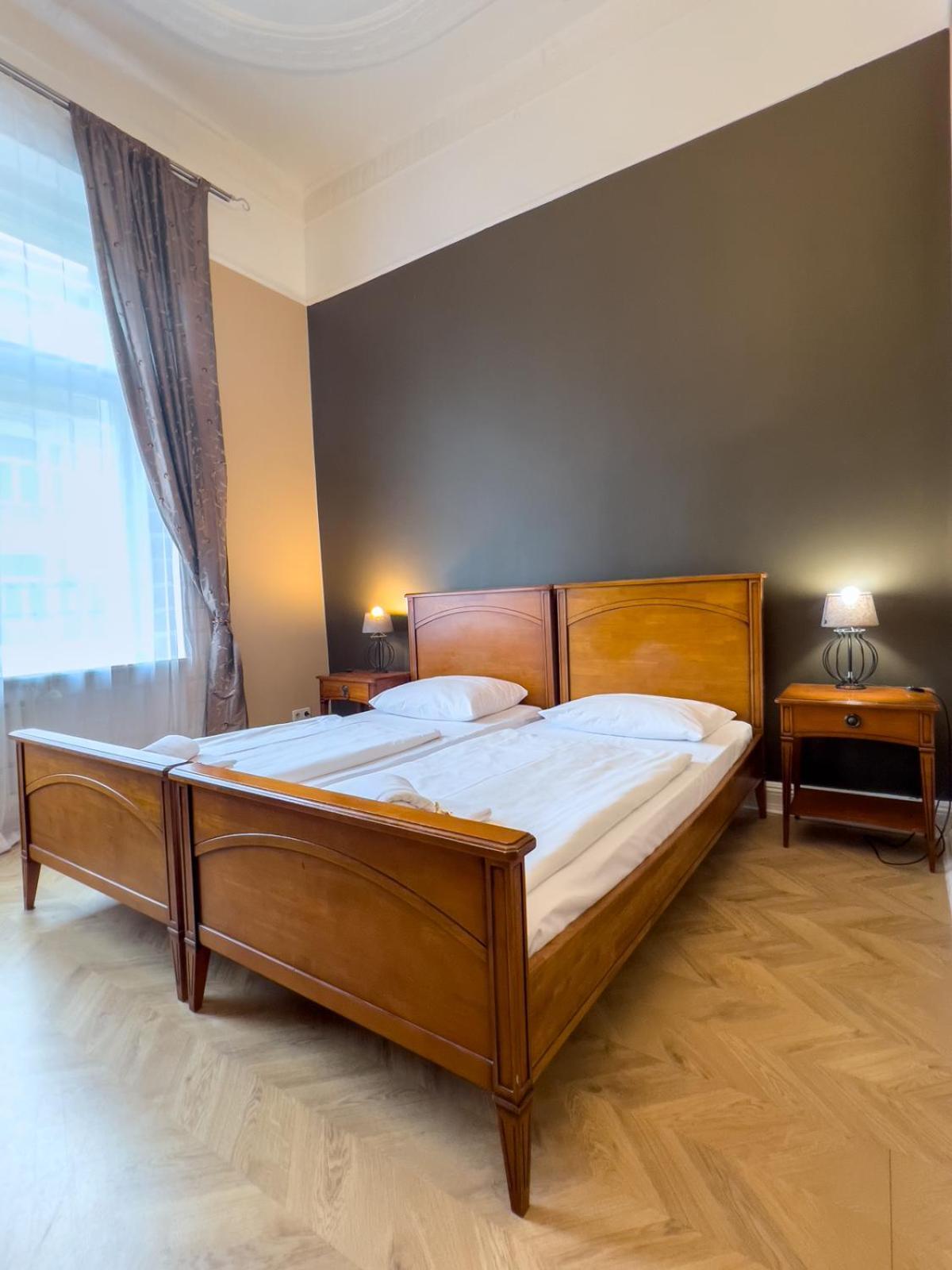 Hotel-Maison Am Olivaer Platz Берлин Экстерьер фото